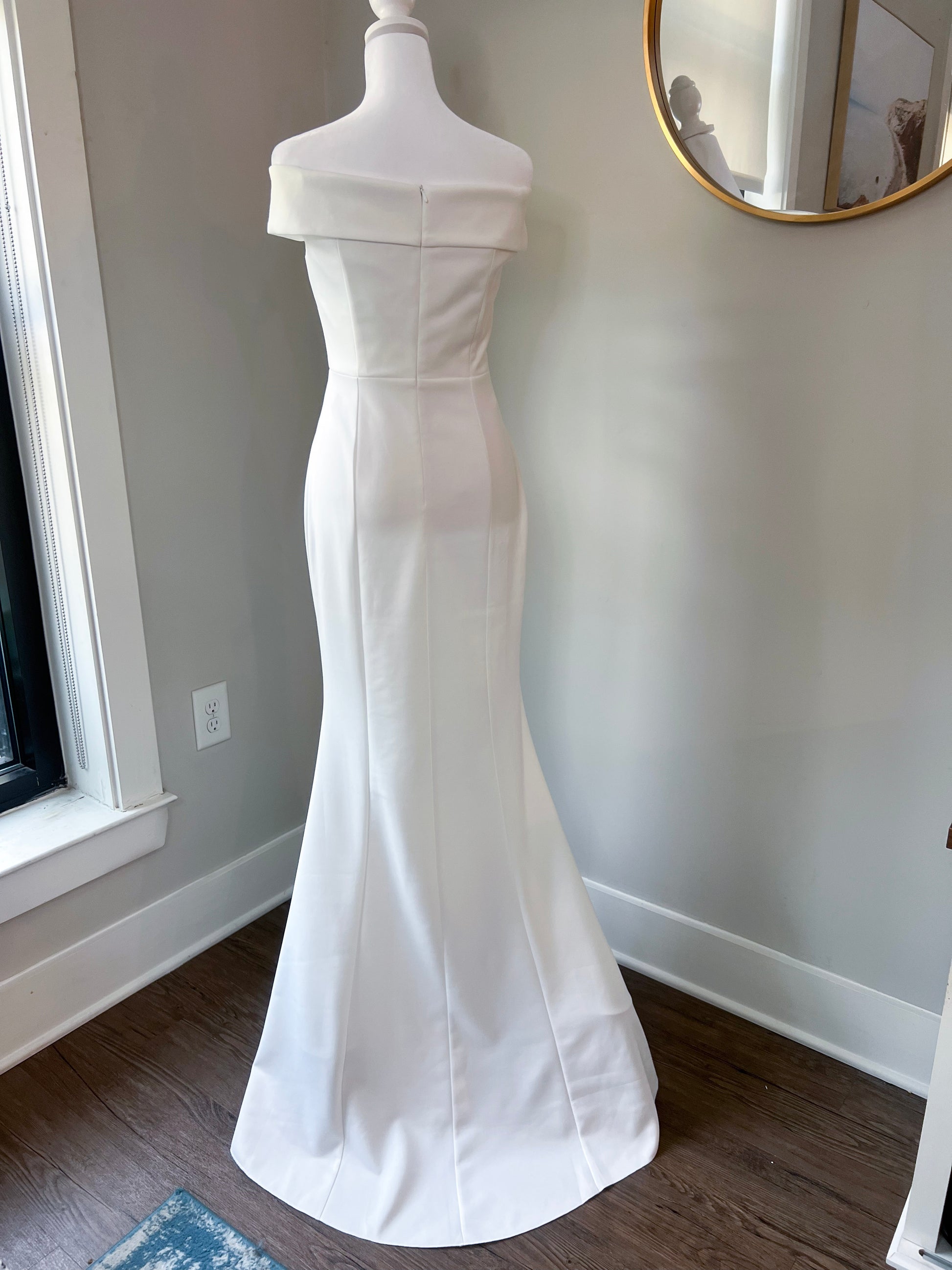 small wedding train bridal gown, simple modern bride wedding dress