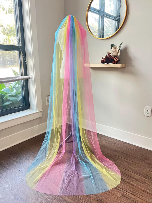 Rainbow Wedding Veil, Colorful Wedding Veil, Unicorn Wedding Veil, Fun Theme Wedding Veil, Non-traditional Wedding veil, Fun Bridal Veils, Unique Wedding Veils
