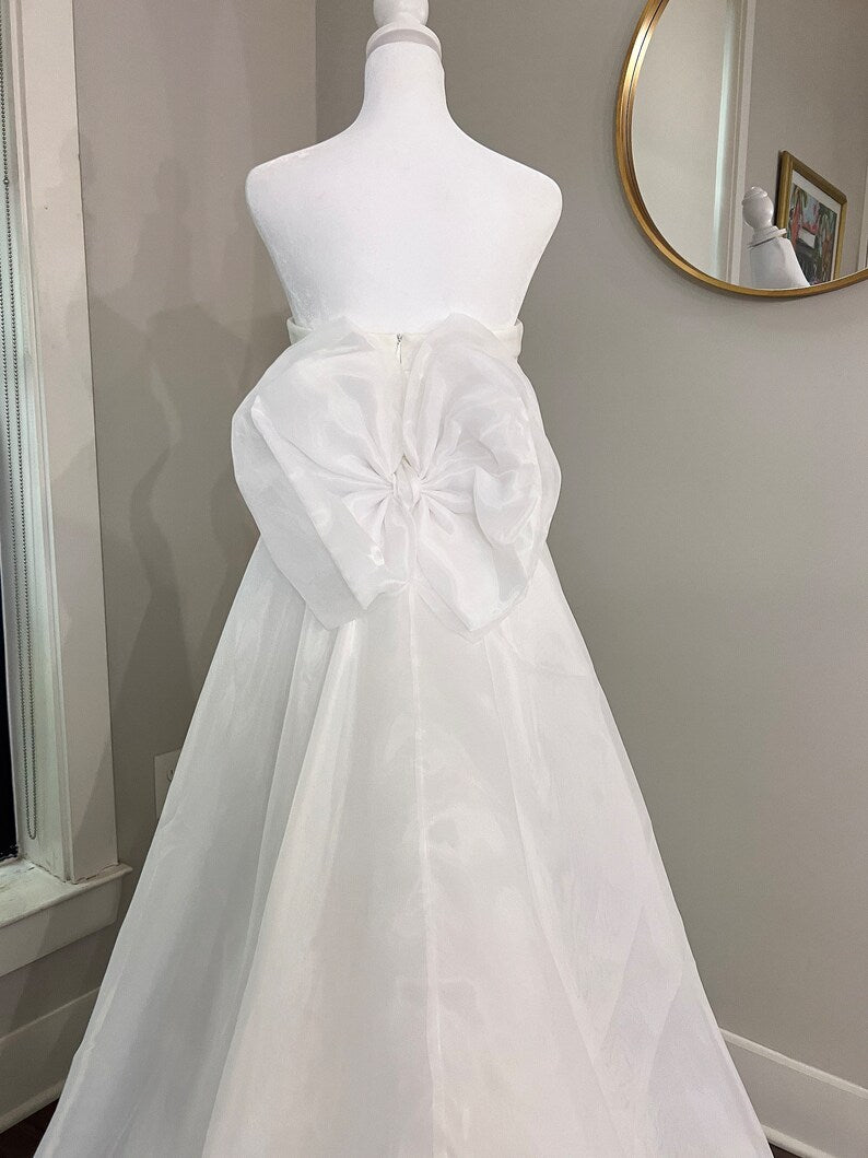 Detachable Satin Accent Bow Wedding Train/Overskirt