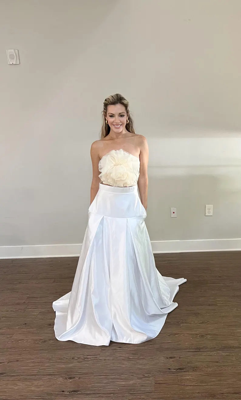 Elegant Satin Modern Bridal Skirt with Pockets White / 2XL Elegant Satin Modern Bridal Skirt with Pockets White / 2XL