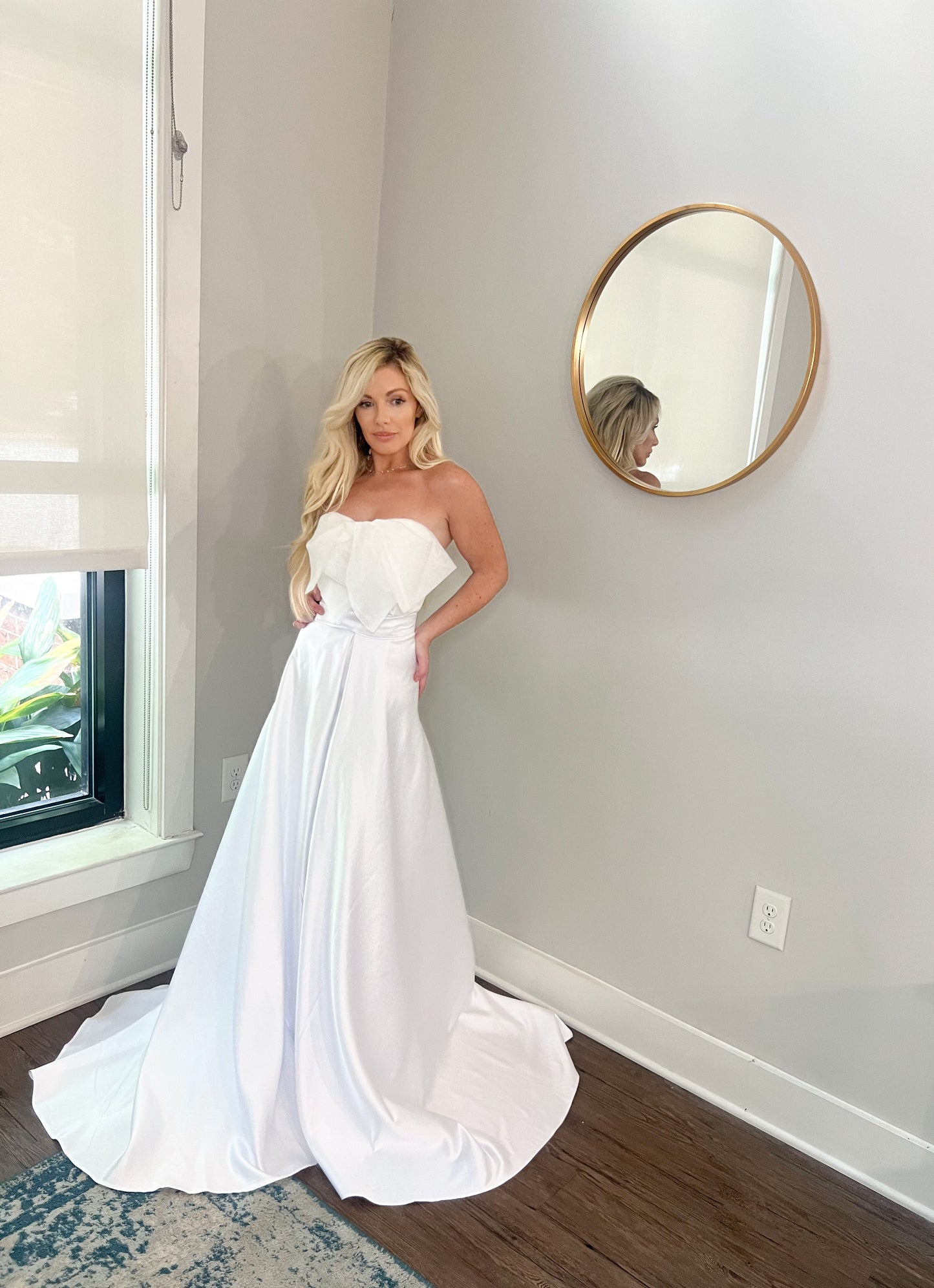 Versatile Strapless Bridal Dress
