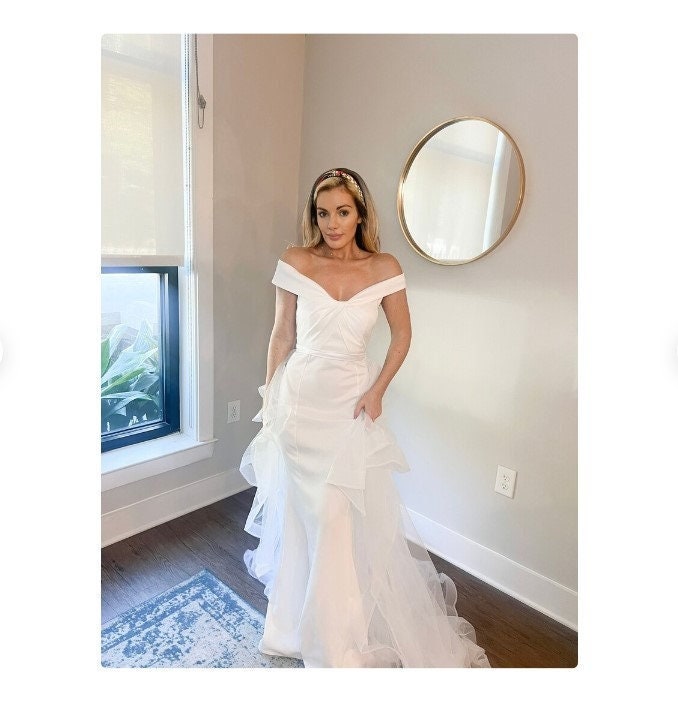 Minimalist Wedding Two-Piece Dress Set 8 / Dress & Tulle Train Minimalist Wedding Two-Piece Dress Set 8 / Dress & Tulle Train