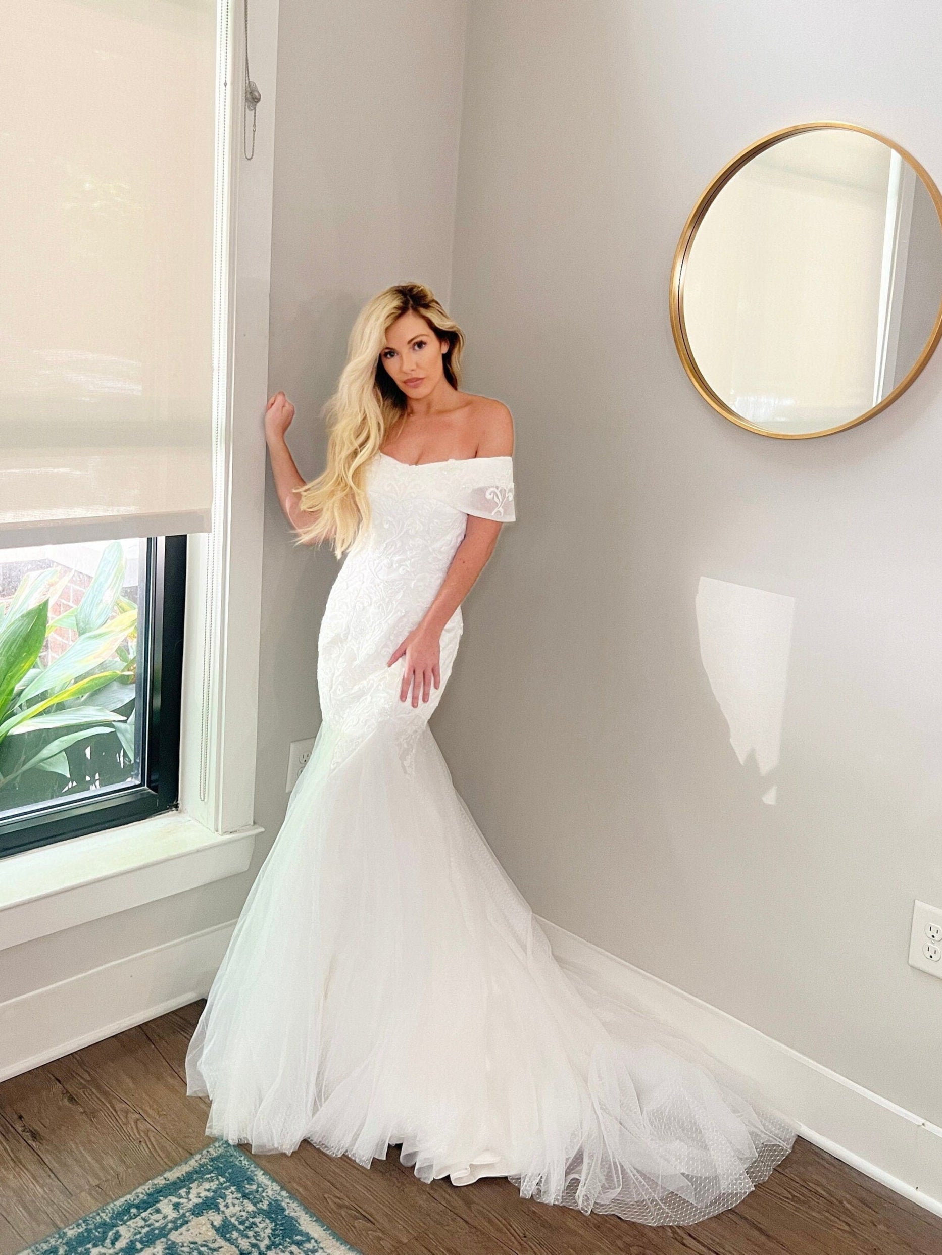 Lace Sequined Mermaid Wedding Dress Corset Tie-up Back – Haus of Lace