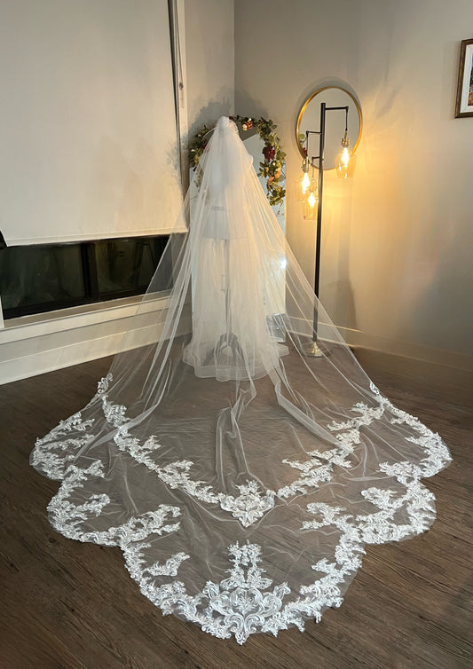 Beautiful long cathedral length wedding veil, bridal veil, cheap wedding accessories, cheap wedding veils 