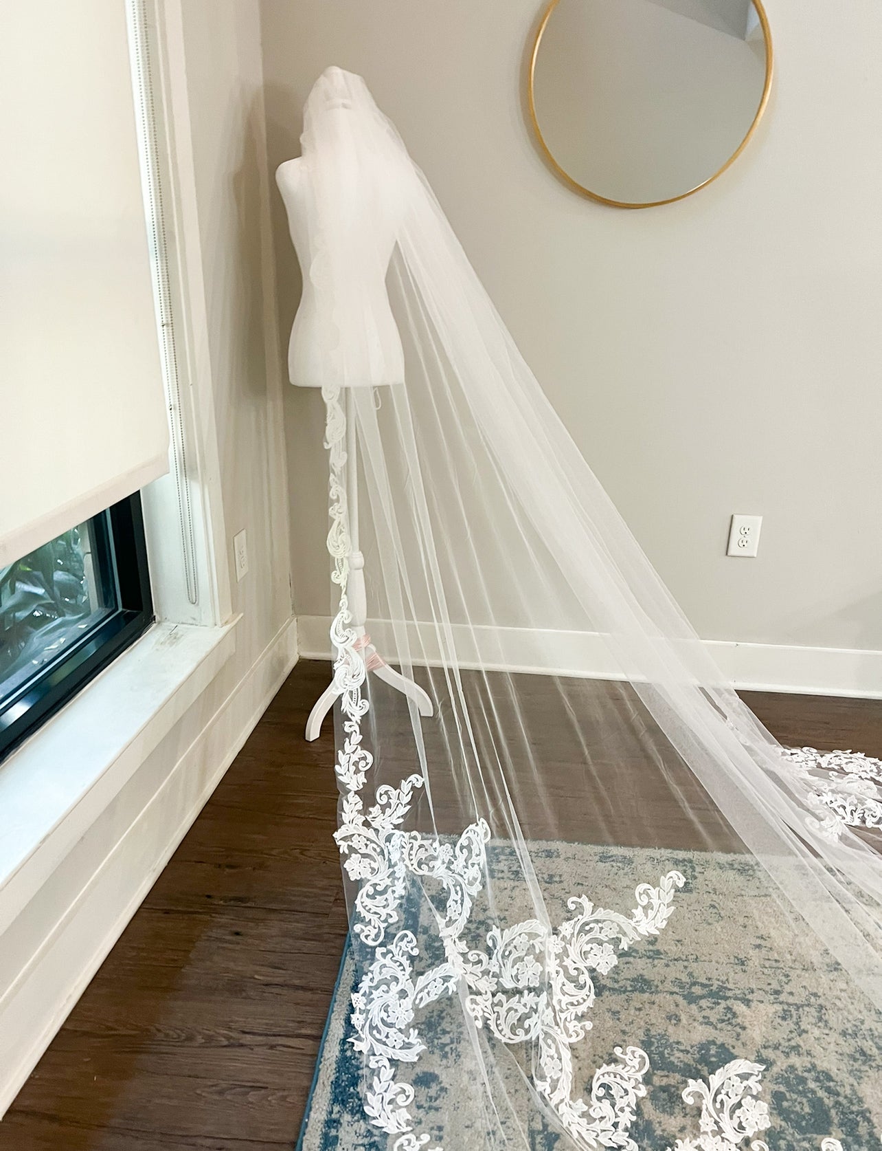 Long Bridal Veil with Lace, Lace Trim Wedding Veil, Floral Embroidered Lace Wedding Veil, Extra Long Wedding Veil