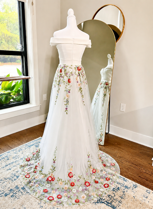 Embroidered and Sequins Floral Overskirt – 3D Flower Tulle Wedding Skirt