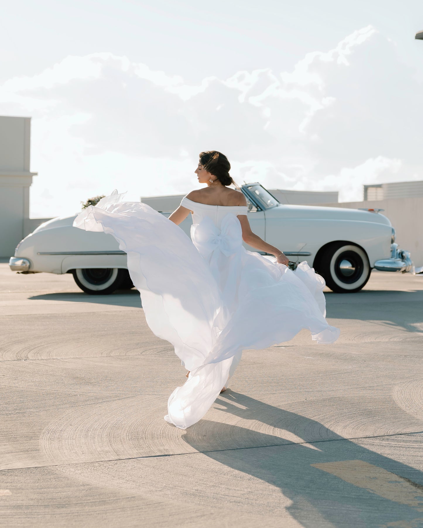 Detachable Satin Accent Bow Wedding Train/Overskirt