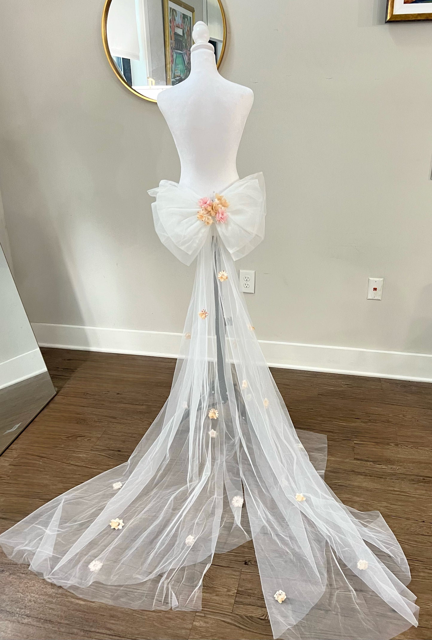 Tulle Bridal Bow with Flowers