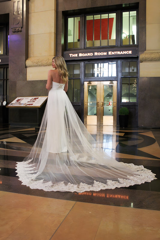 One Layer Tulle Lace Embroidered Beltless Wedding Train