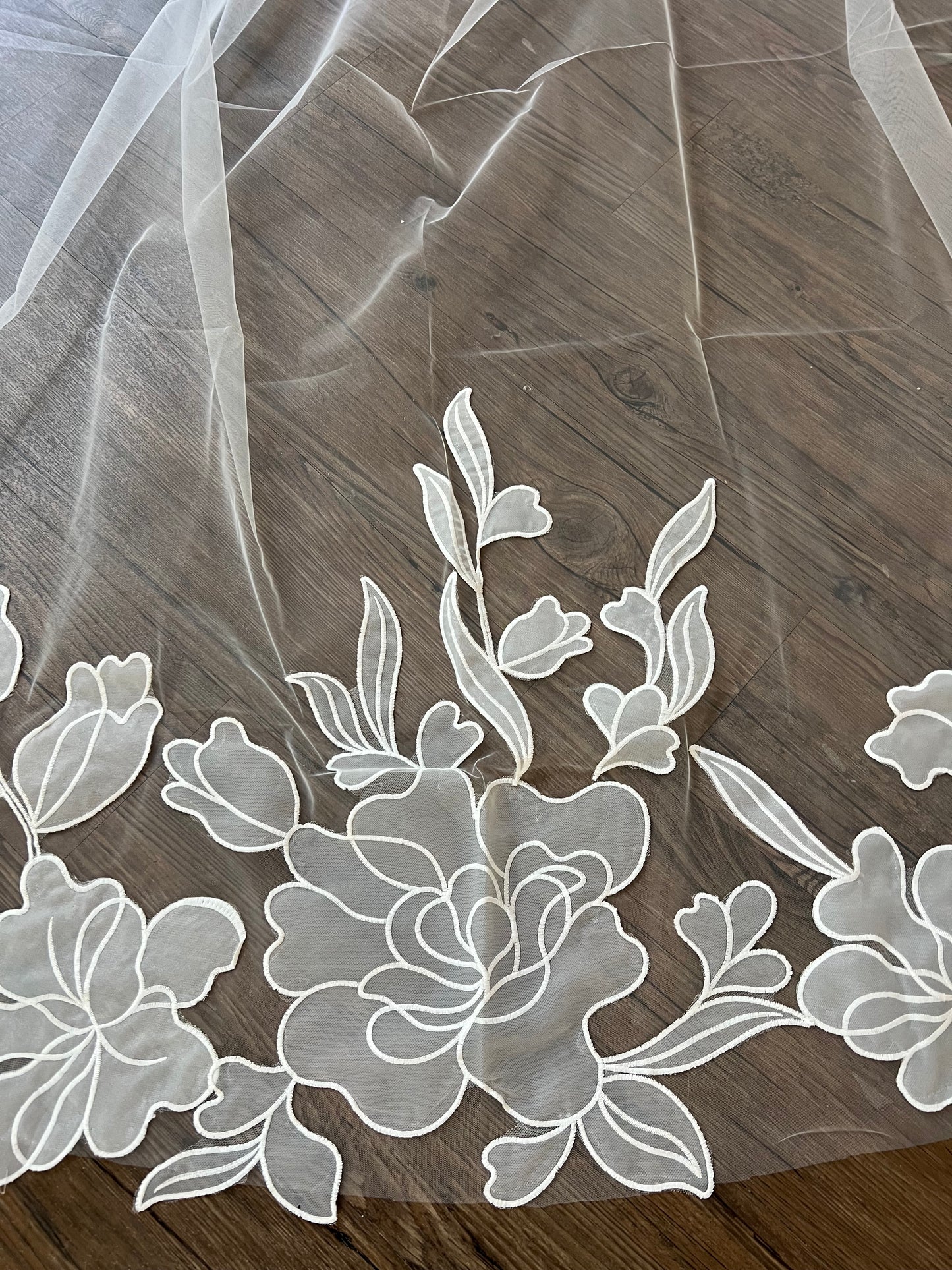 Floral embroidered trim Simple Veil close up view pic 2