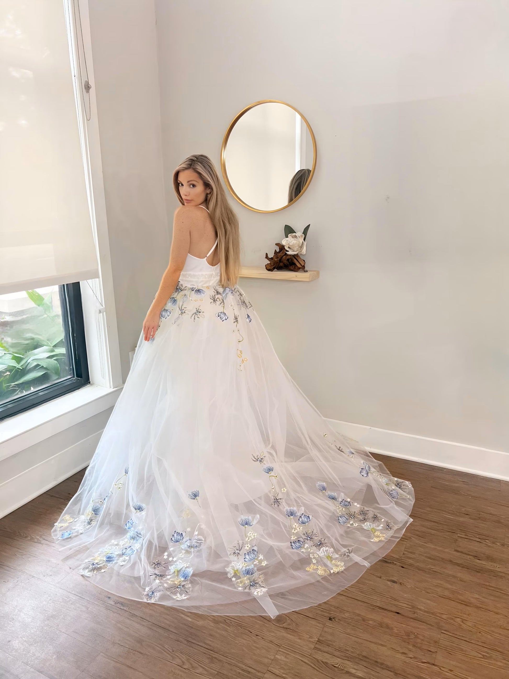 Tulle Skirt Adding Tulle Under Wedding Dress Boho Plunging A-Line Wedding Dress With Layered Tulle Tulle Skirt Adding Tulle Under Wedding Dress Boho Plunging A-Line Wedding Dress With Layered Tulle