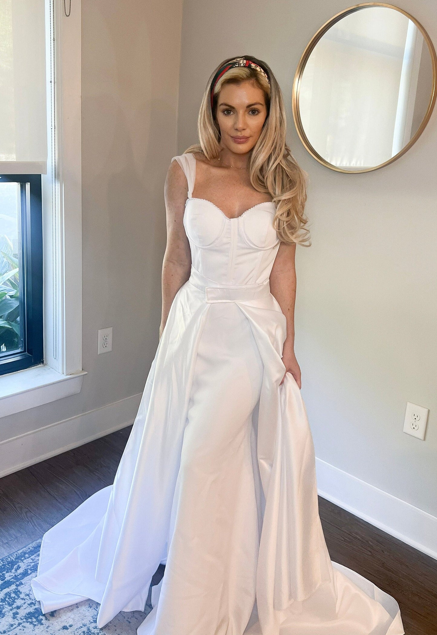 Elegant Mermaid Wedding Dress Sweep Train Removable Satin Skirt